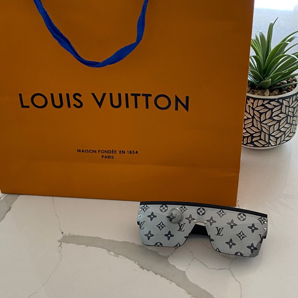Louis Vuitton White/Grey Monogram Shield Sunglasses